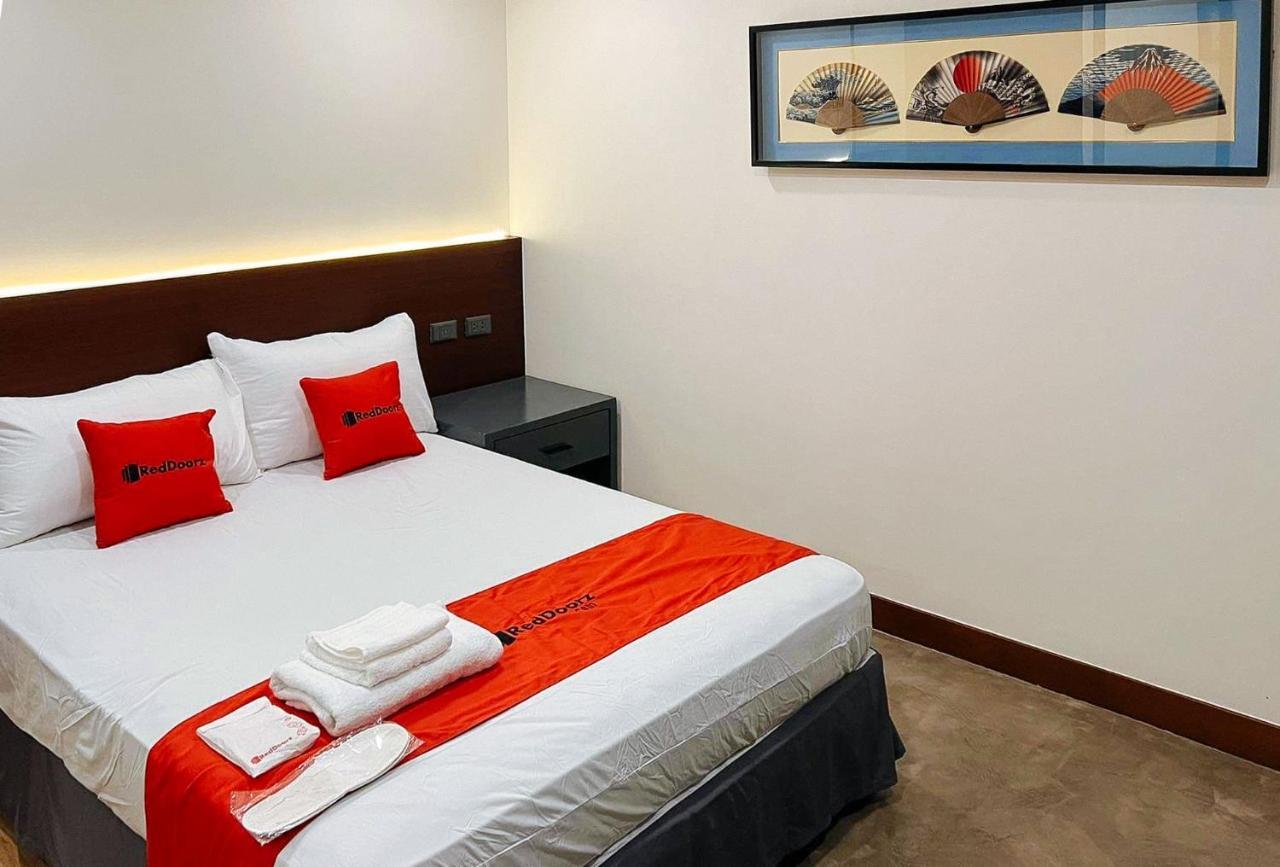 Reddoorz Plus @ Toshiko Boutique Hotel Koronadal City Exterior photo