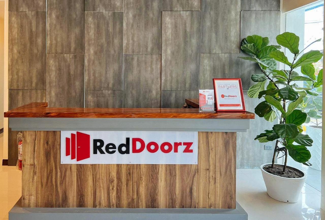 Reddoorz Plus @ Toshiko Boutique Hotel Koronadal City Exterior photo