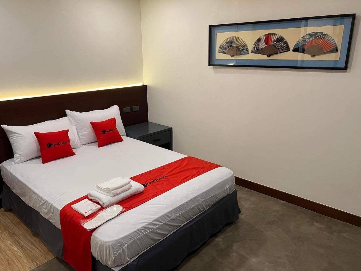 Reddoorz Plus @ Toshiko Boutique Hotel Koronadal City Exterior photo